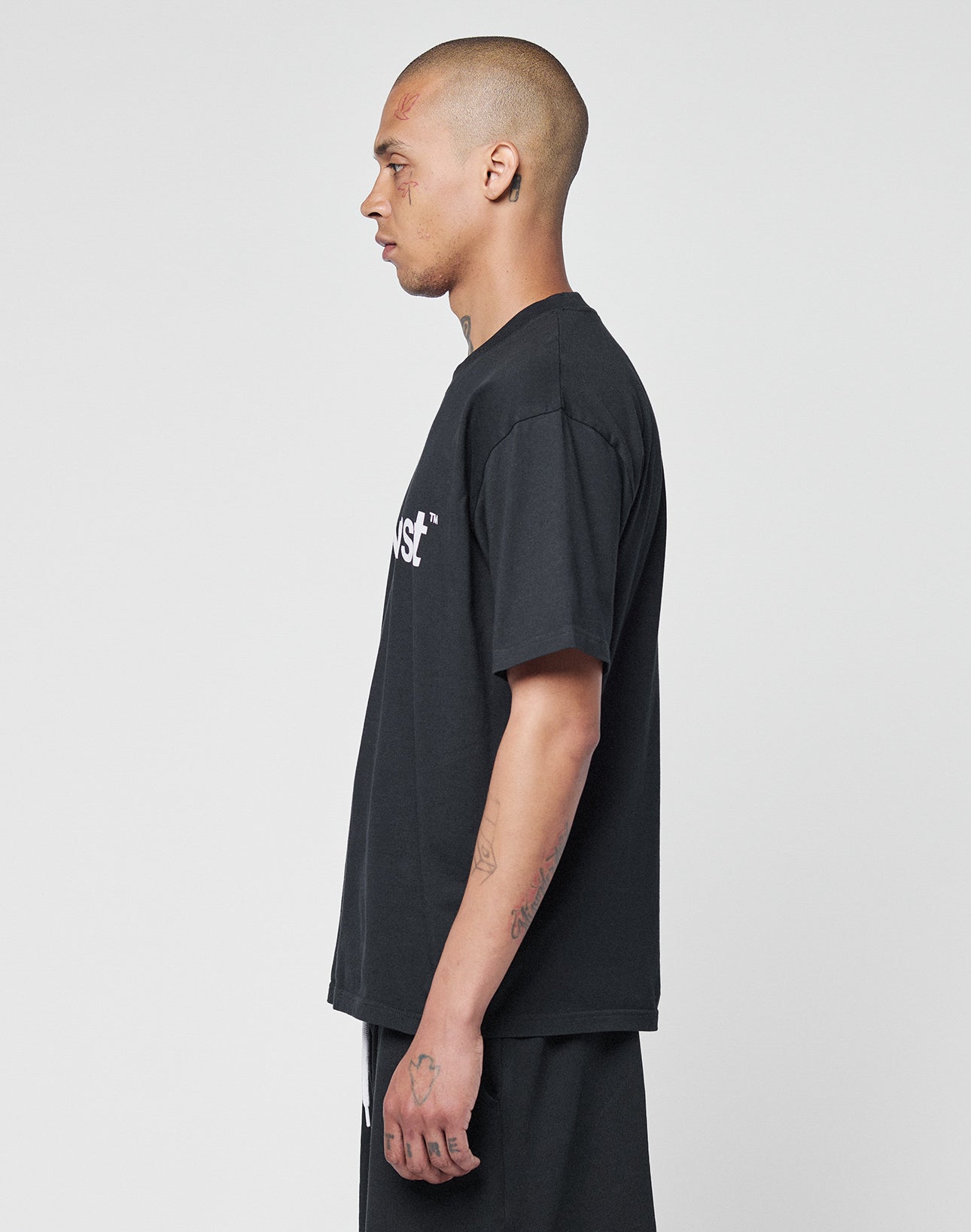 Basic LiveFast Tee