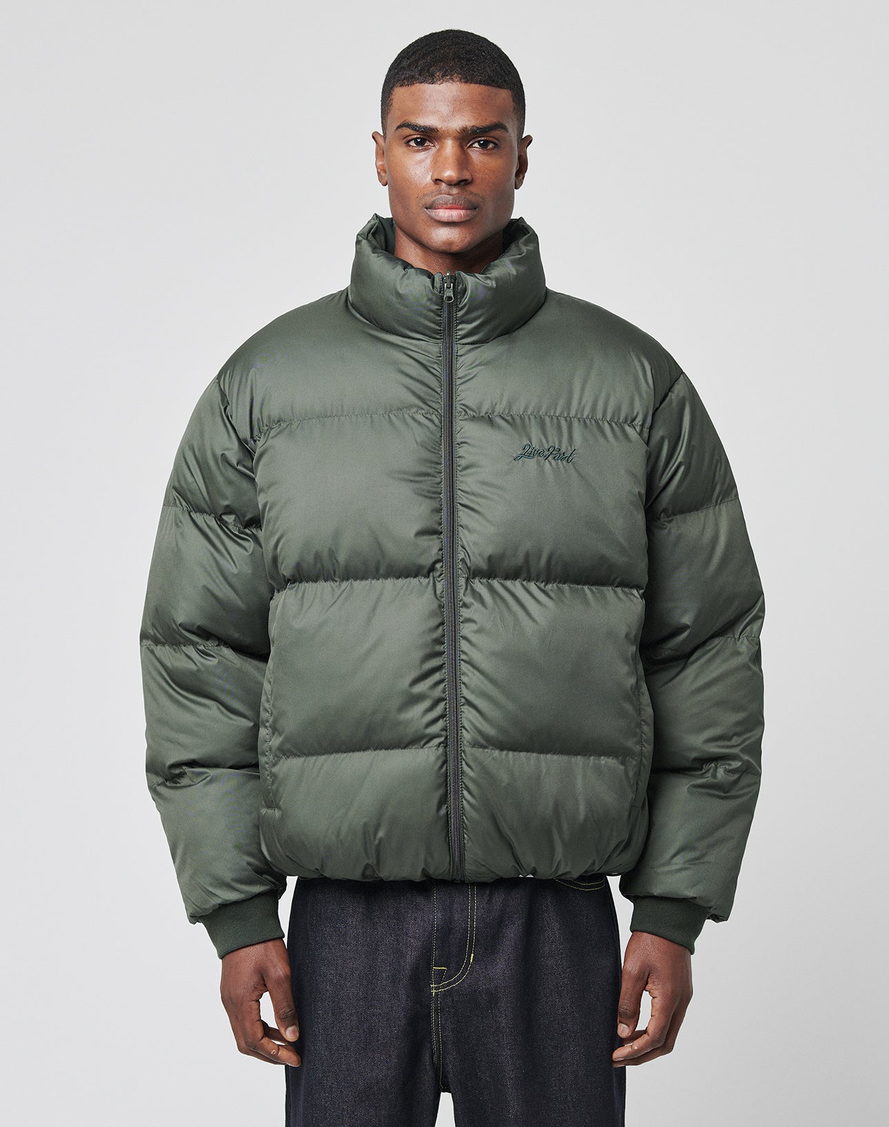 Puffer Jacke Olive: Authentic Streetwear – LIVE FAST DIE YOUNG