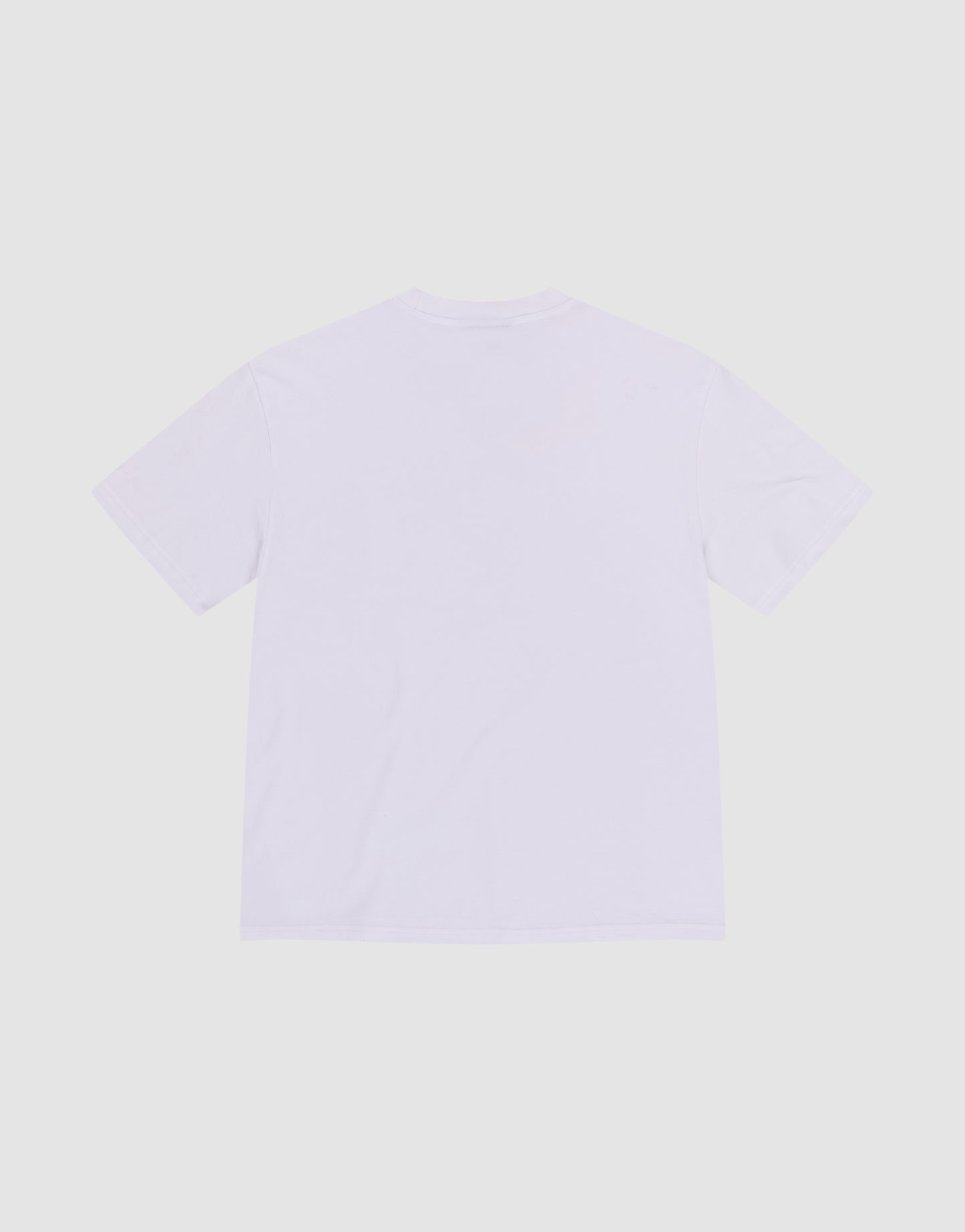 The LFDY Thunder Chest Tee by LIVE FAST DIE YOUNG is a regular fit, plain white short-sleeve T-shirt shown from the back, laid flat on a light background with no visible logos or patterns. Made from 100% Baumwolle for comfort.