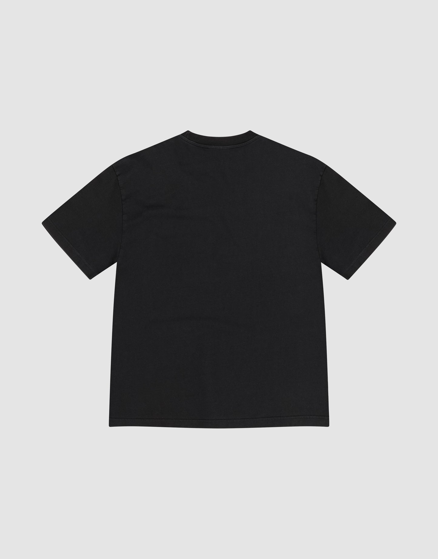 The LFDY Emblem Tee by LIVE FAST DIE YOUNG is shown laid flat from the back on a white background. This oversize black short-sleeve t-shirt is made from 100% Baumwolle and has no visible logos, graphics, or text.