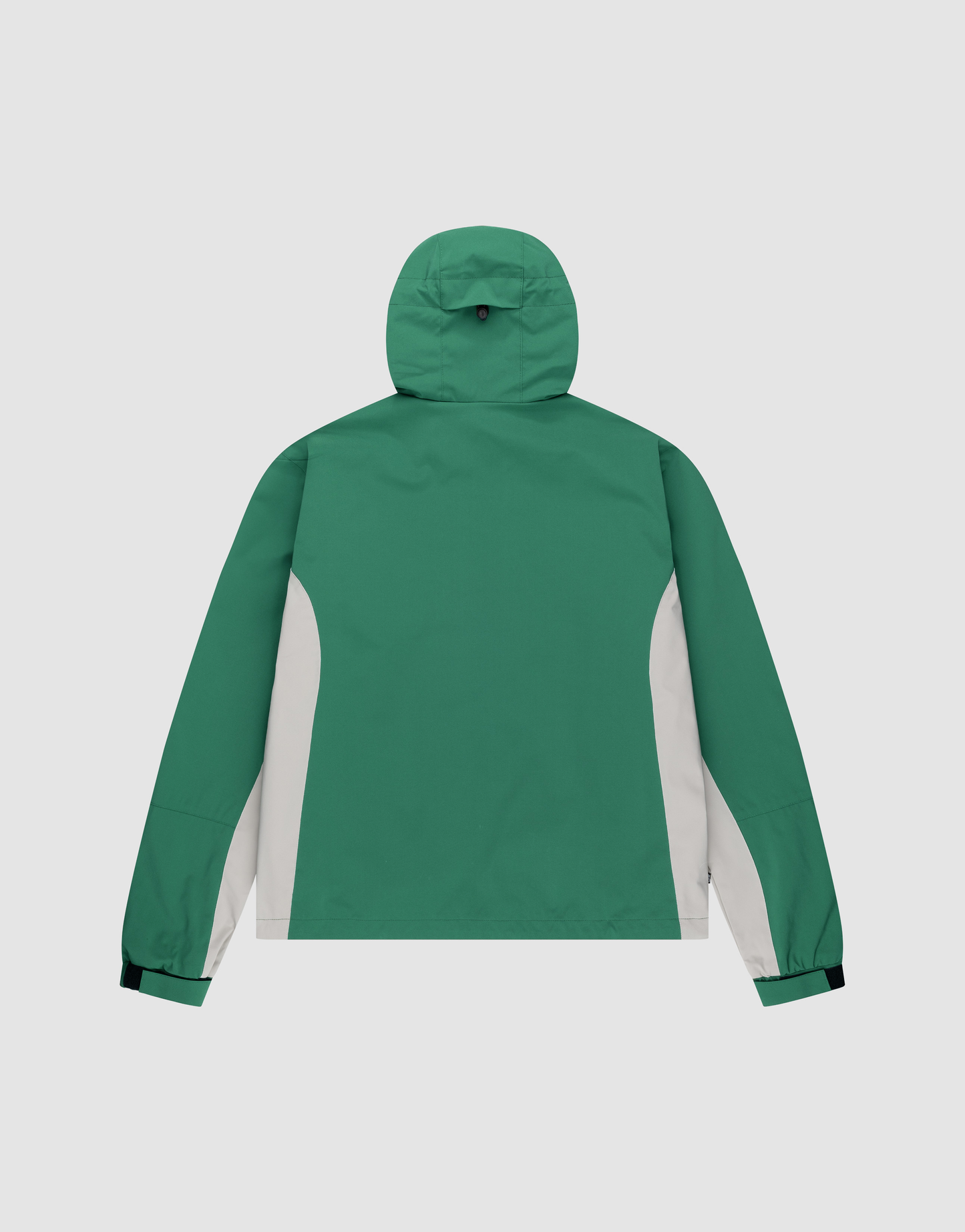 The LIVE FAST DIE YOUNG Basic Shell Jacket is a green hooded jacket with white side panels, black wrist tabs, and reflektierender Druck, shown from the back on a plain white background.
