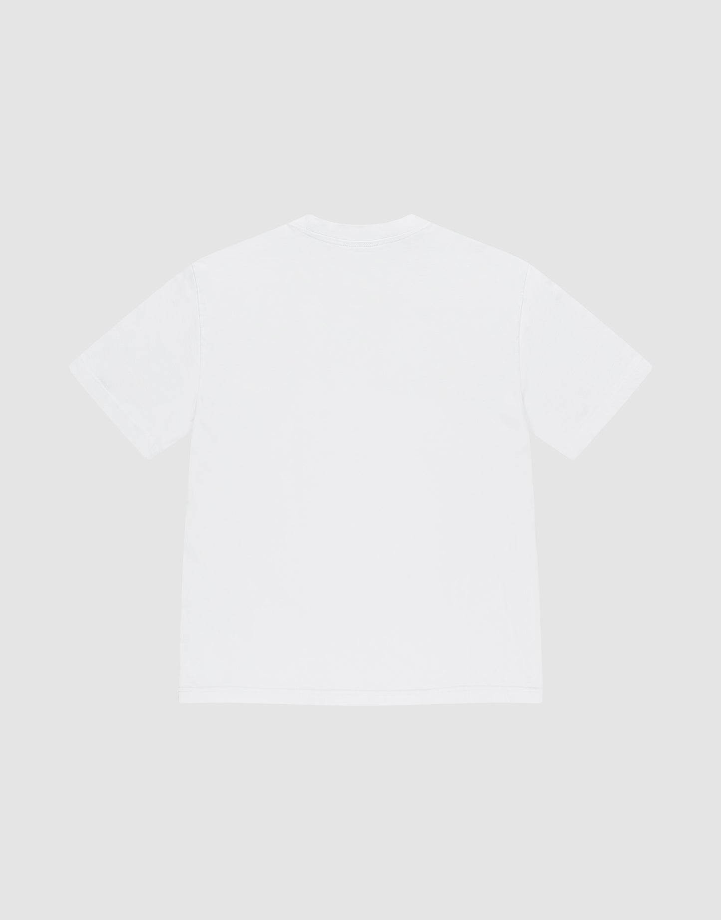 The LIVE FAST DIE YOUNG Basic Heavy Tee is shown flat, back side up, in white. This oversized short-sleeve T-shirt is crafted from 100% Baumwolle with a durable 280 gsm fabric for lasting comfort and style.