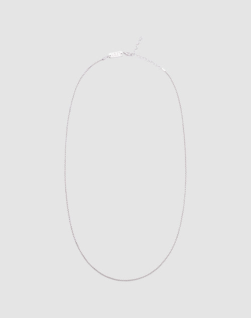 The LIVE FAST DIE YOUNG Thin Curb Chain is a delicate Sterling Silber 925 necklace with an adjustable length and simple clasp, shown on a plain light gray background.
