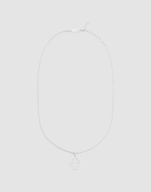 The LF Chain by LIVE FAST DIE YOUNG is a delicate Sterling Silber Kette with a diamond-shaped Zirkonia Anhänger engraved with LF in the center, shown on a light gray background and featuring verstellbare Länge for a perfect fit.