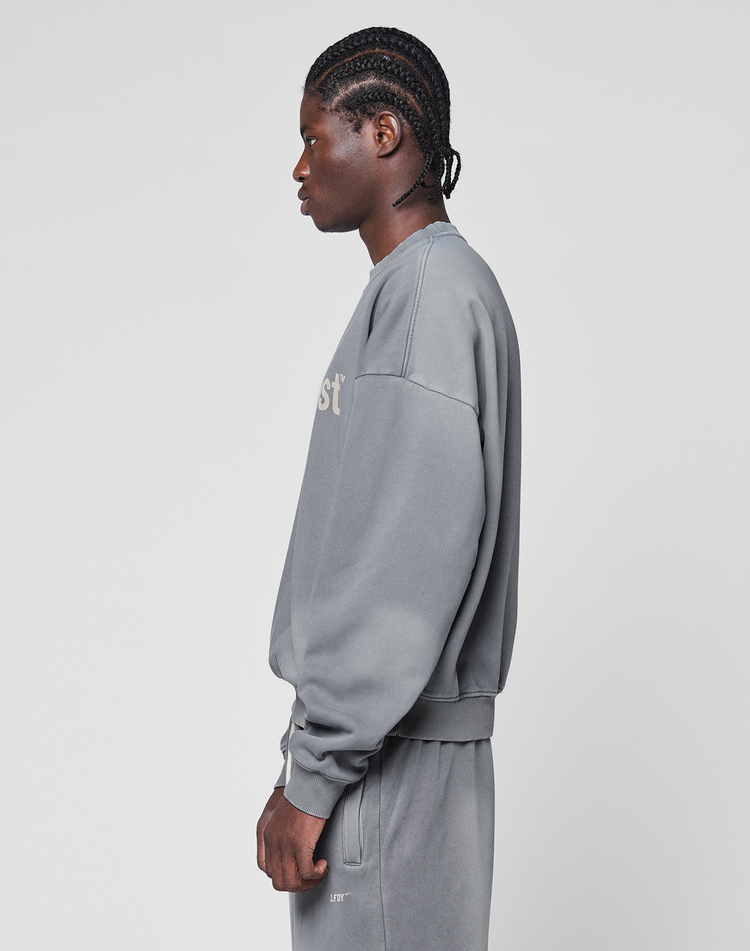 Basic LiveFast Sweater