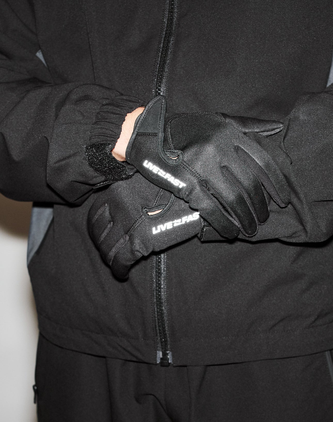 Live Fast Gloves