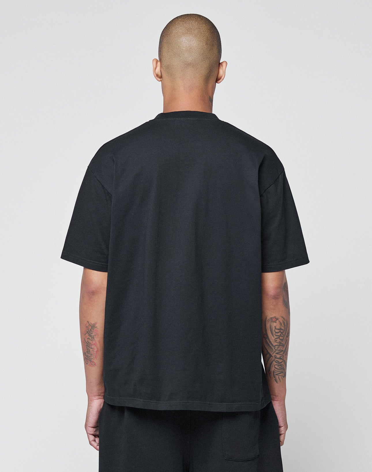 Basic +49 Tee