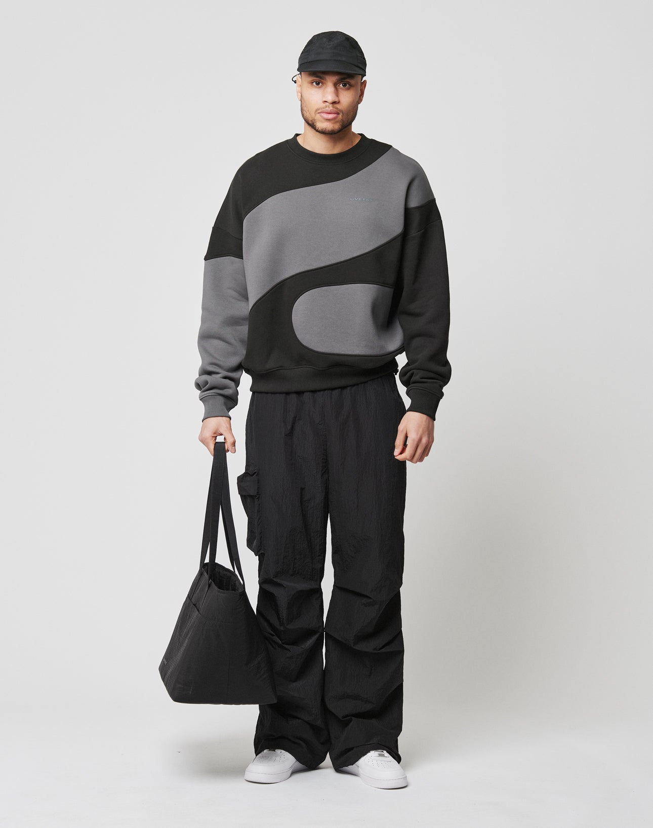 LFDY Wavy Sweater