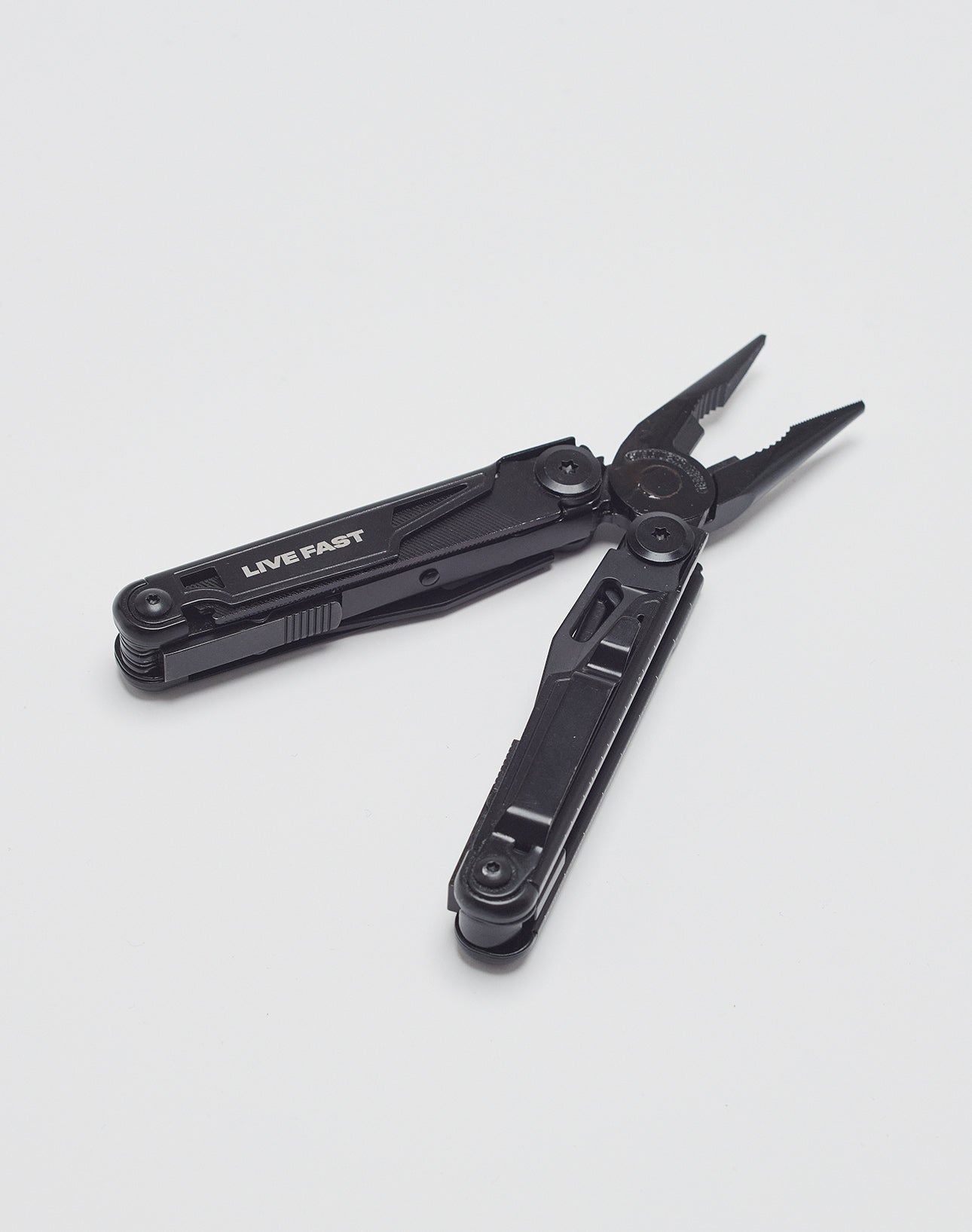 Live Fast Multifunction Tool