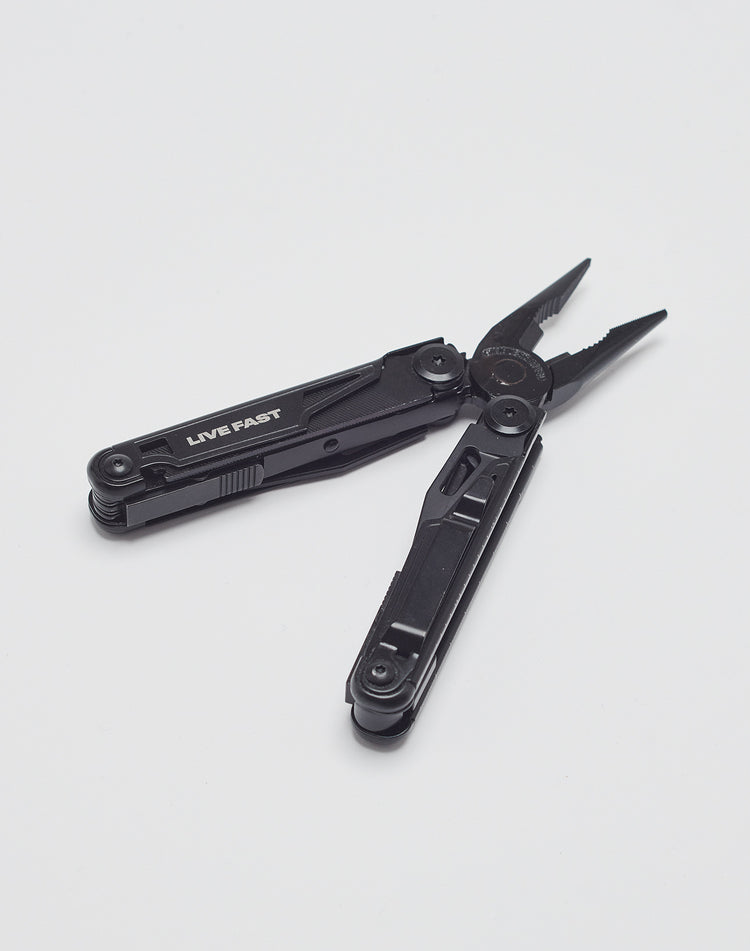 Live Fast Multifunction Tool