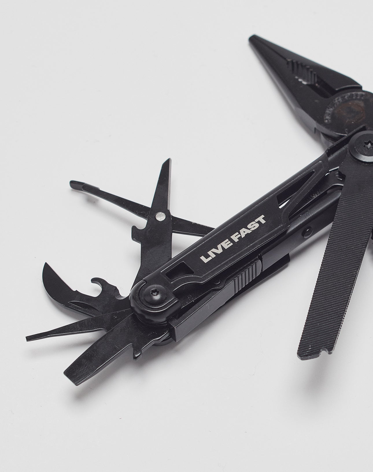Live Fast Multifunction Tool