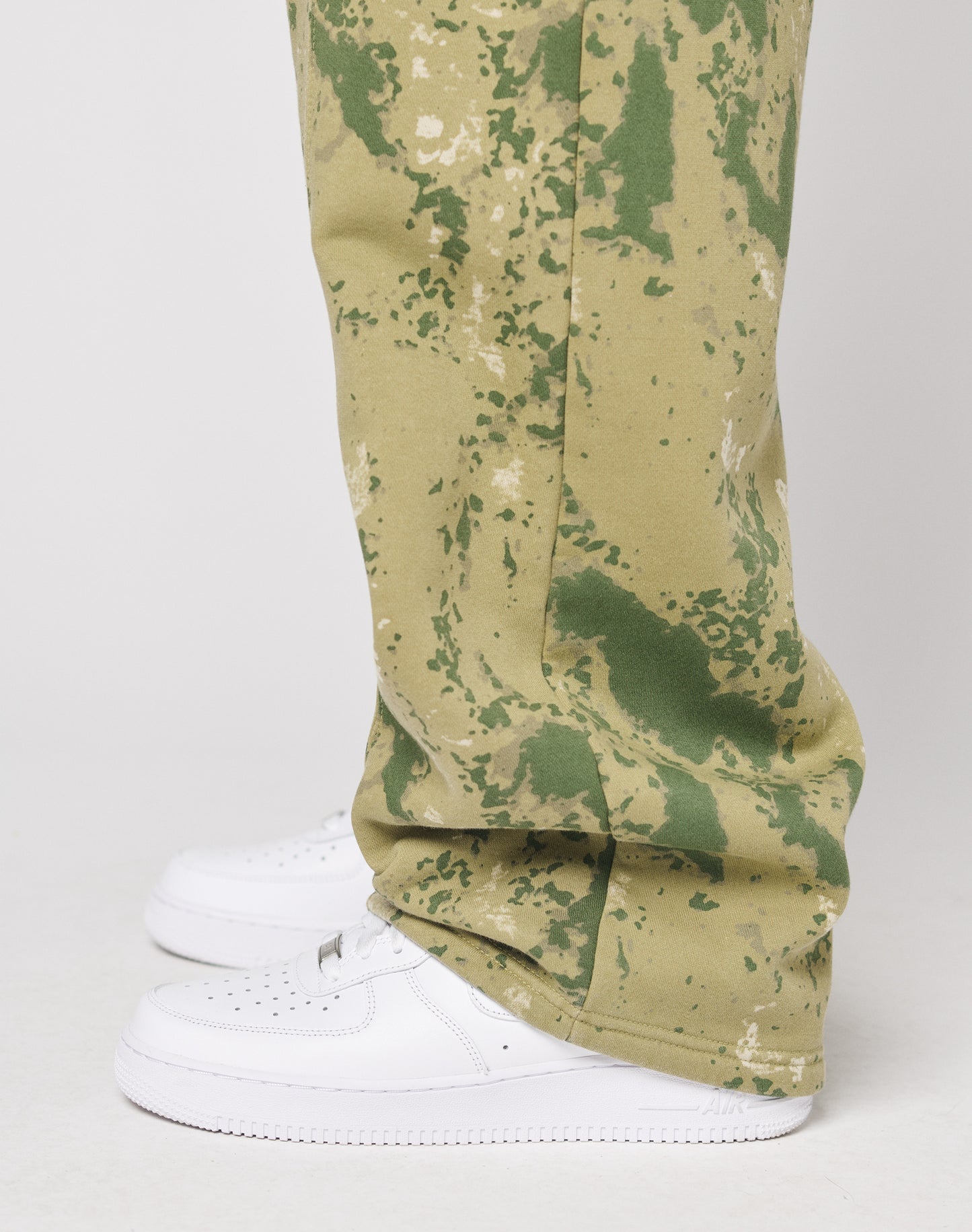 Camo Wide Jogger