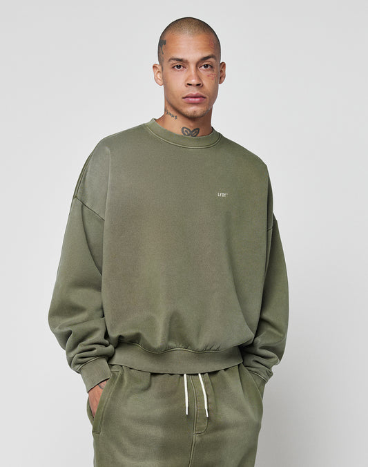 Basic Chest Sweater