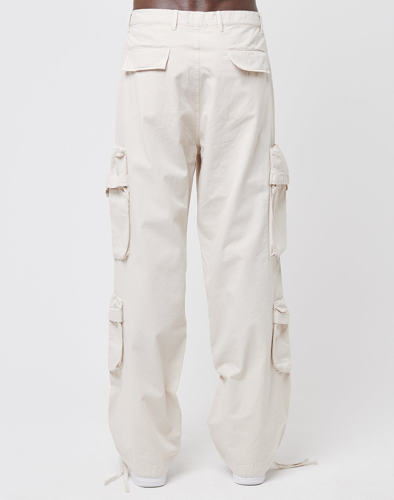 Wide Summer Cargo