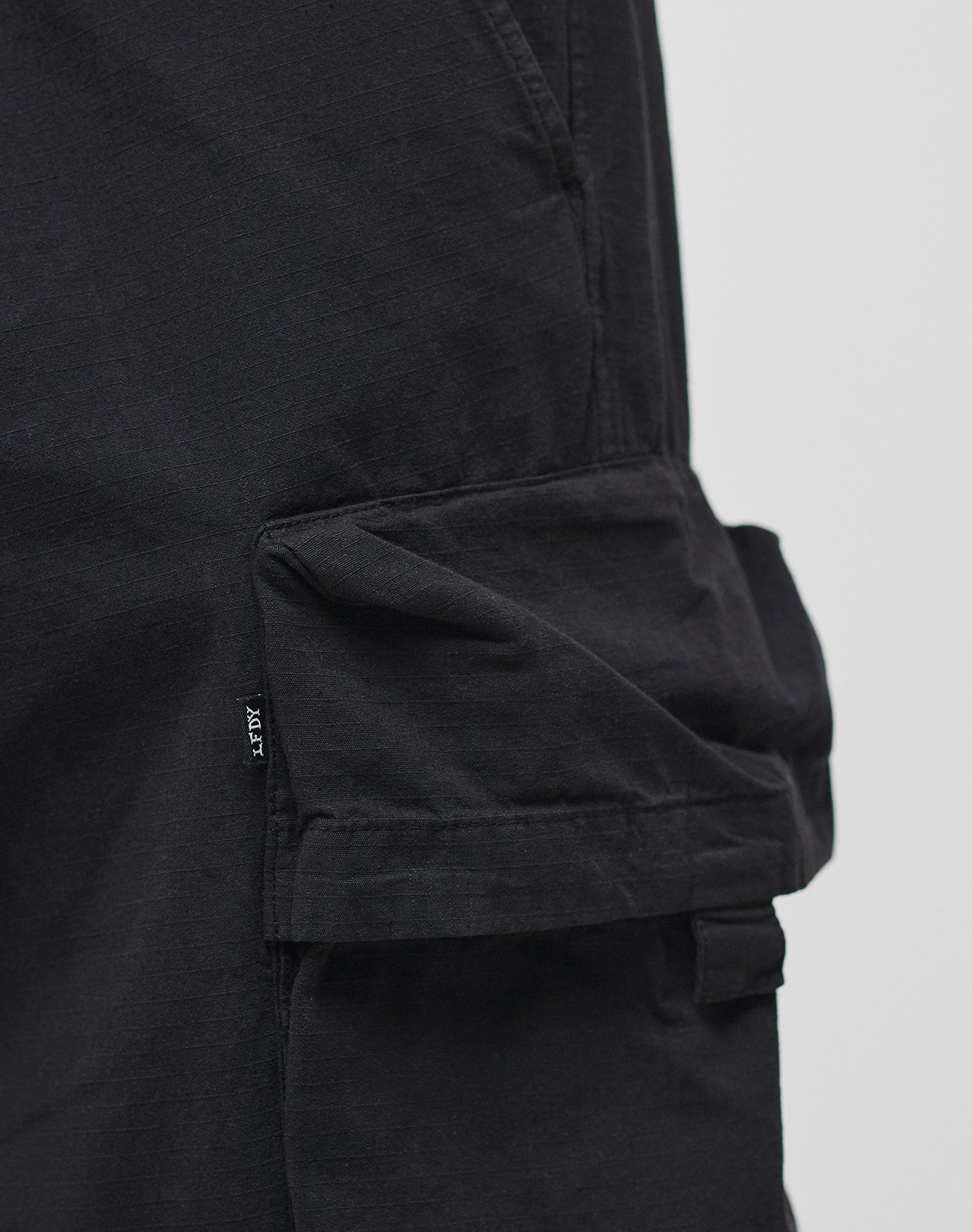 Wide Summer Cargo