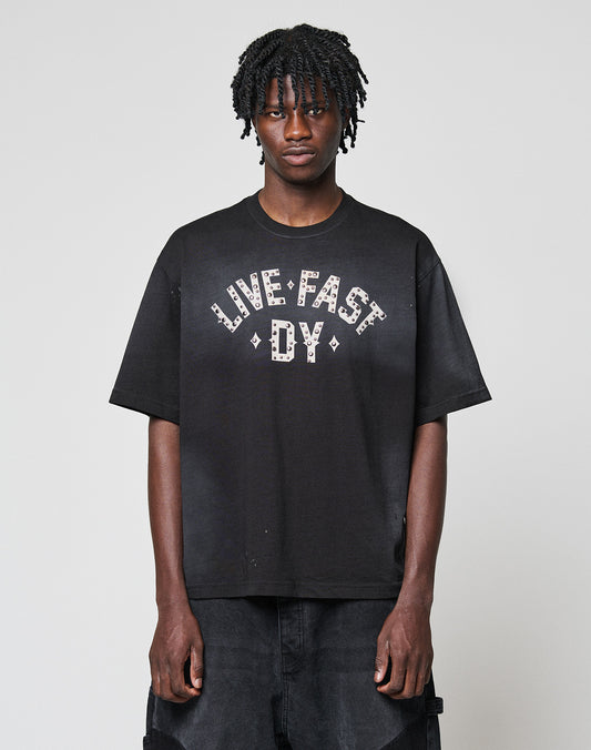 Live Fast Rivet Tee Schwarz Frontansicht