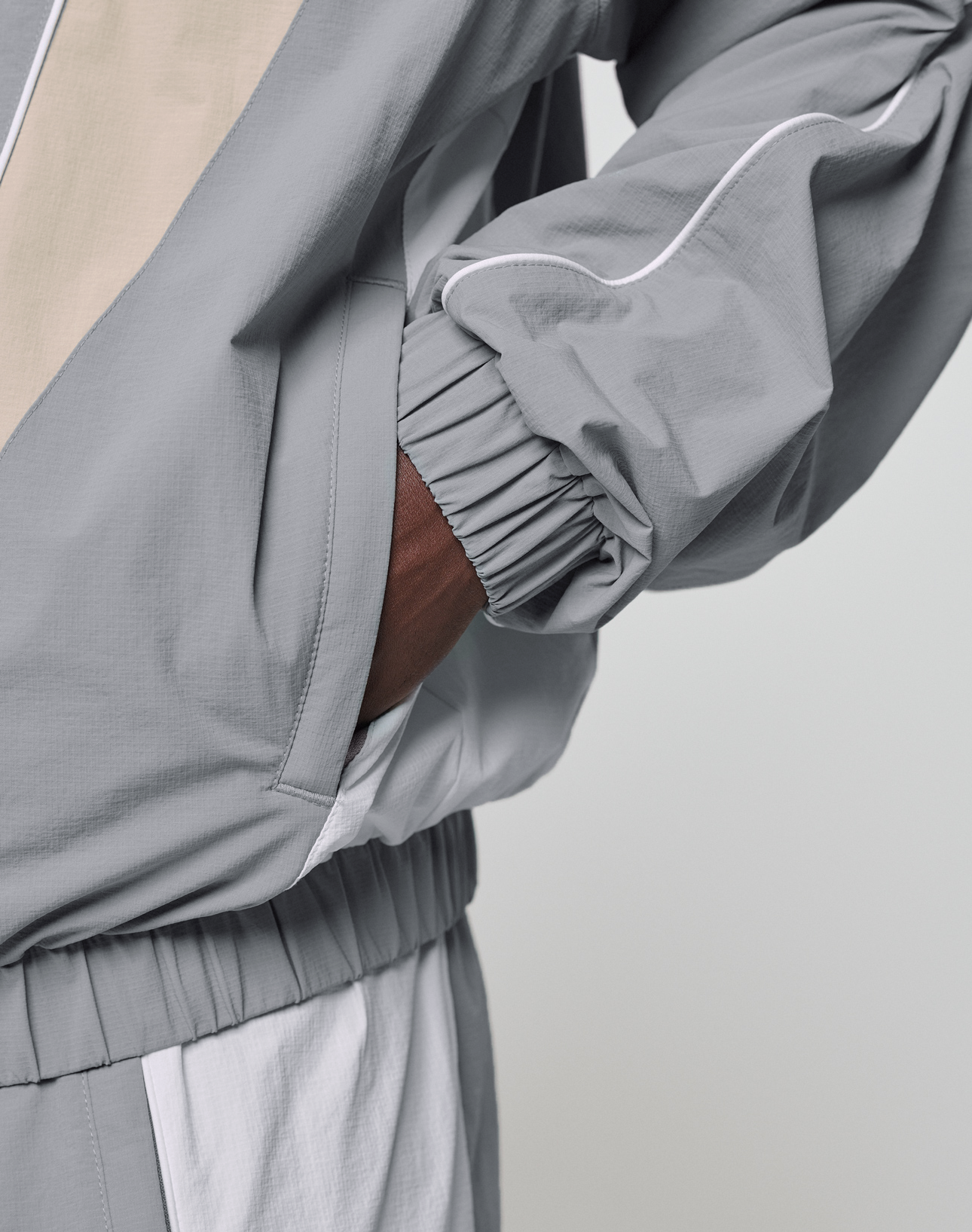 Basic Nylon Trackjacket