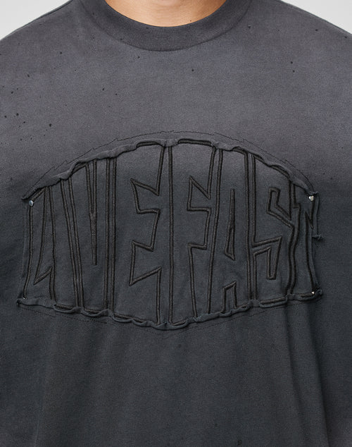 LFDY Emblem Patch Tee Schwarz Logo auf der Brust