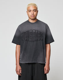 LFDY Emblem Patch Tee Schwarz Frontansicht