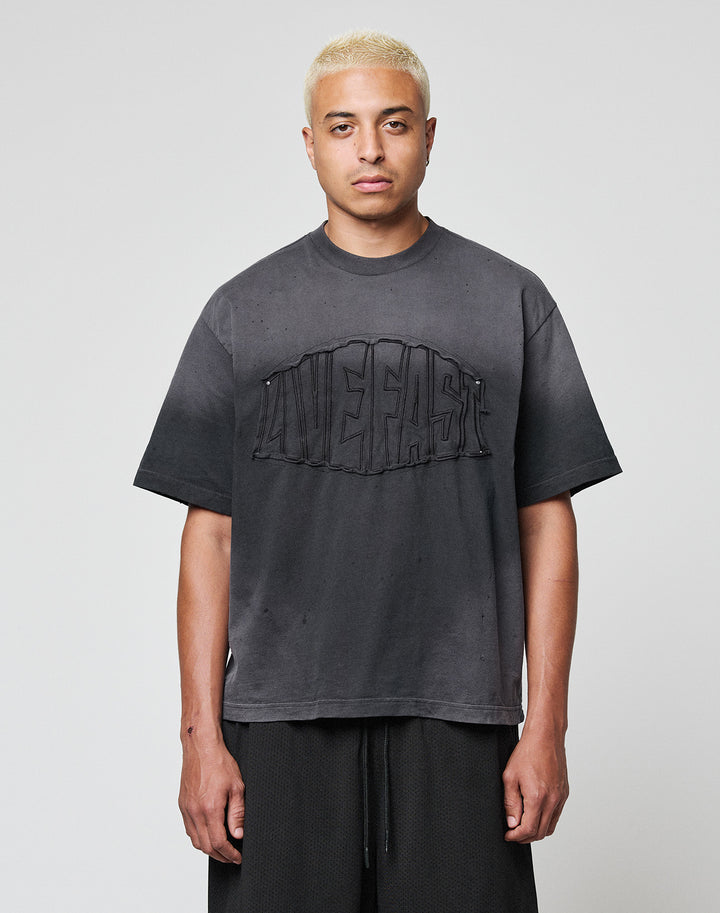 LFDY Emblem Patch Tee Schwarz Frontansicht