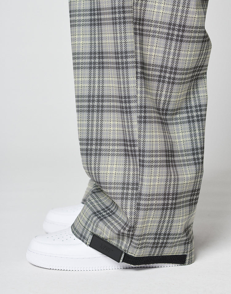 LFDY Plaid Shell Pants
