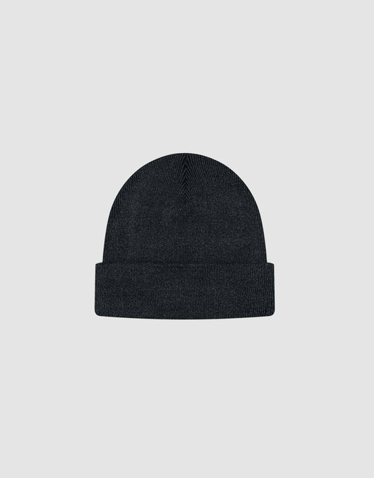 The LIVE FAST DIE YOUNG Basic Beanie in dark gray, crafted from 100% Baumwolle, features a folded brim and subtle Flaglabel. One Size. Displayed centered on a plain light gray background.