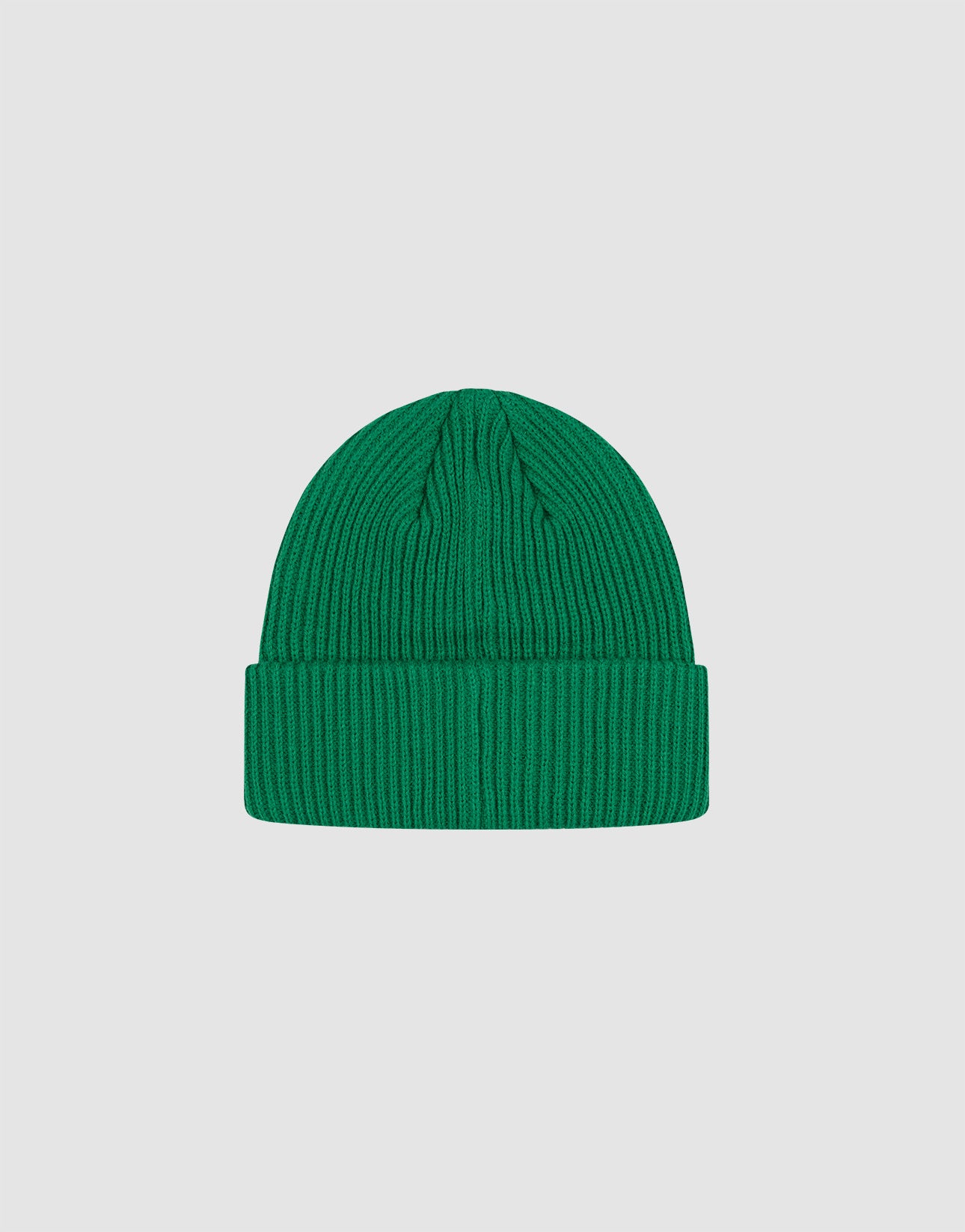 The LIVE FAST DIE YOUNG Double Rib Knit Beanie, green and doppellagig gestrickt aus Polyamid with a folded cuff, is shown on a plain light gray background.