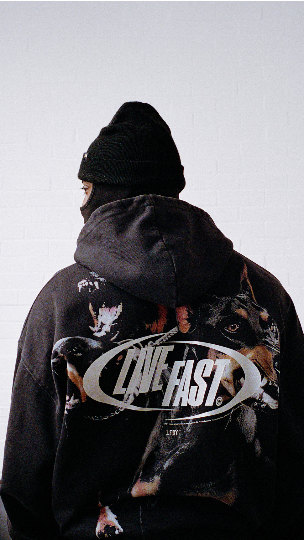 LIVE FAST DIE YOUNG – Authentic Streetwear by LFDY
