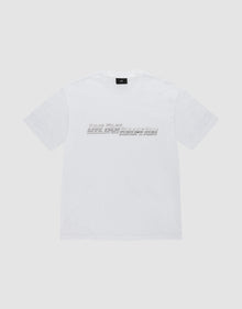 The LFDY Europe Run Tee by LIVE FAST DIE YOUNG is a plain white, short-sleeve t-shirt made of 100% Baumwolle, featuring "LIVE FAST BREAK IT SLOW" in gray blocky letters across the chest on a light gray background. | plain