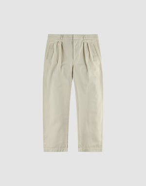 The Wide Chino by LIVE FAST DIE YOUNG features a beige hue, belt loops, side pockets, wide fit with konisches Bein, and is crafted from 100% Baumwolle, shown laid flat on a plain white background. | plain