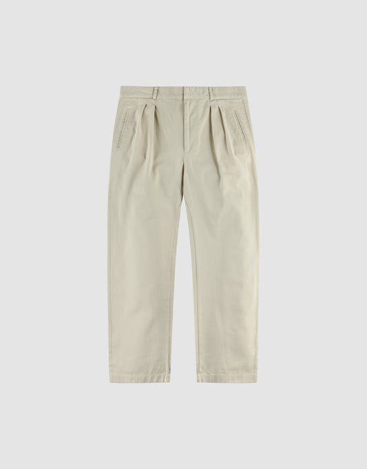 The Wide Chino by LIVE FAST DIE YOUNG features a beige hue, belt loops, side pockets, wide fit with konisches Bein, and is crafted from 100% Baumwolle, shown laid flat on a plain white background. | plain