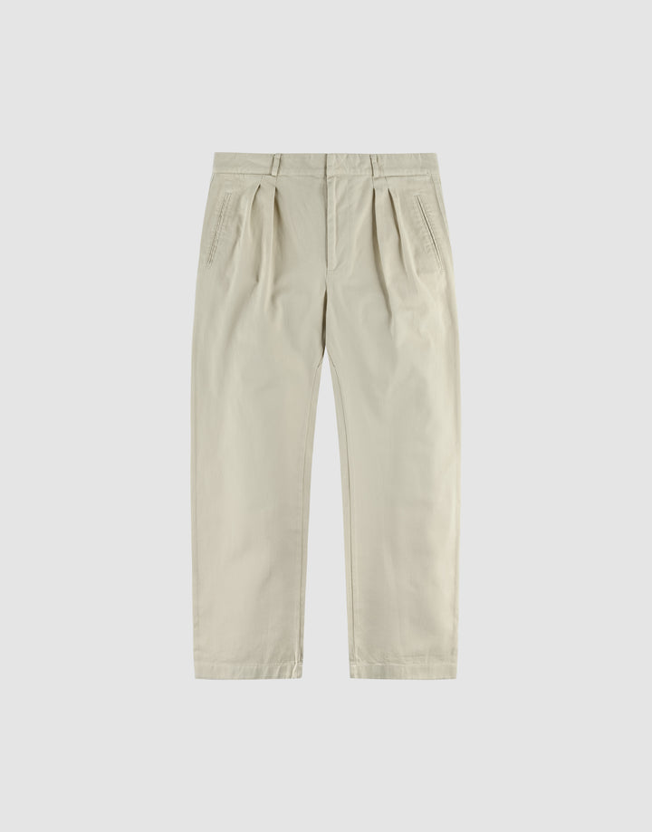 The Wide Chino by LIVE FAST DIE YOUNG features a beige hue, belt loops, side pockets, wide fit with konisches Bein, and is crafted from 100% Baumwolle, shown laid flat on a plain white background. | plain
