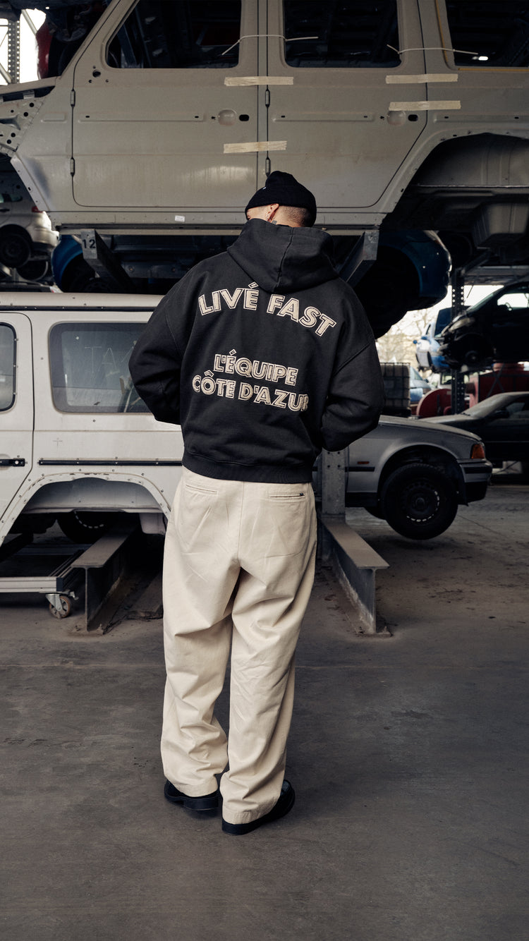 LIVE FAST DIE YOUNG – Authentic Streetwear by LFDY