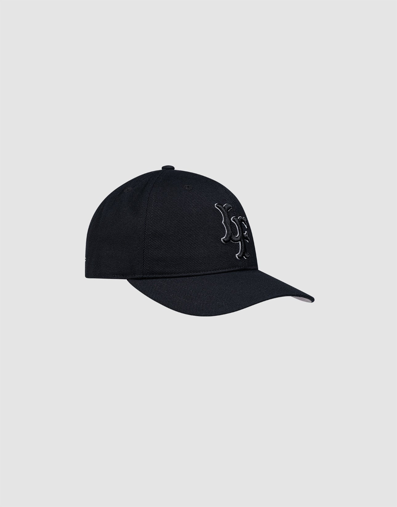 LIVE FAST DIE YOUNG Basic Caps - Shop online now