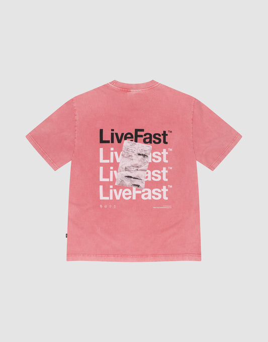 The Basic Evidence Tee by LIVE FAST DIE YOUNG is a pink oversized short-sleeve shirt featuring LiveFast™ white and black front and back prints, a grayscale graphic, small white text, and is made from 100% Baumwolle for comfort. | plain
