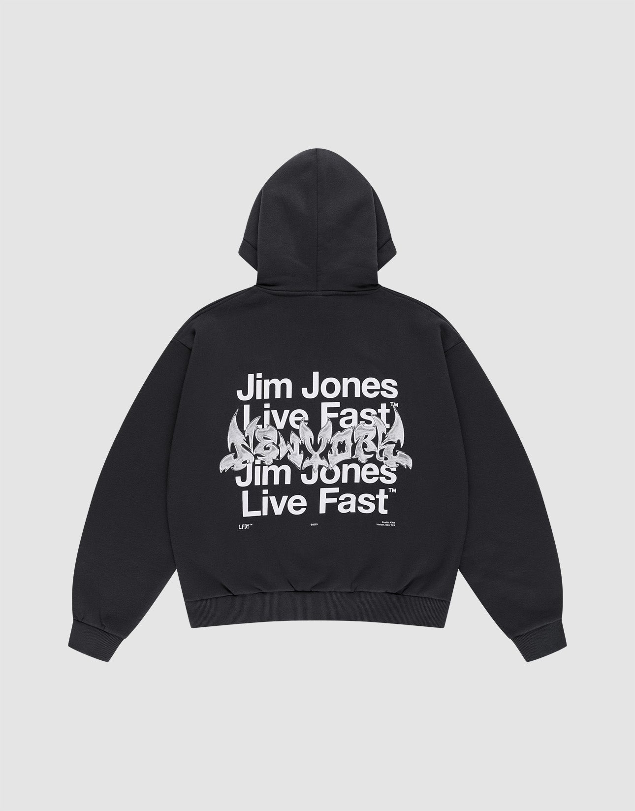 The Live Fast NY Hooded by LIVE FAST DIE YOUNG is a black oversize hoodie crafted from Baumwolle, with bold white "Jim Jones Live Fast" text and abstract graphics on the back plus front- and backprint details. | plain