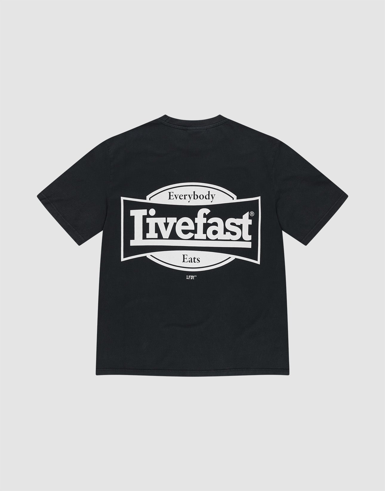 The LFDY Bulge Tee by LIVE FAST DIE YOUNG is a black oversized T-shirt made from 100% Baumwolle, featuring a bold white "Everybody Livefast Eats" rectangular backprint. | plain