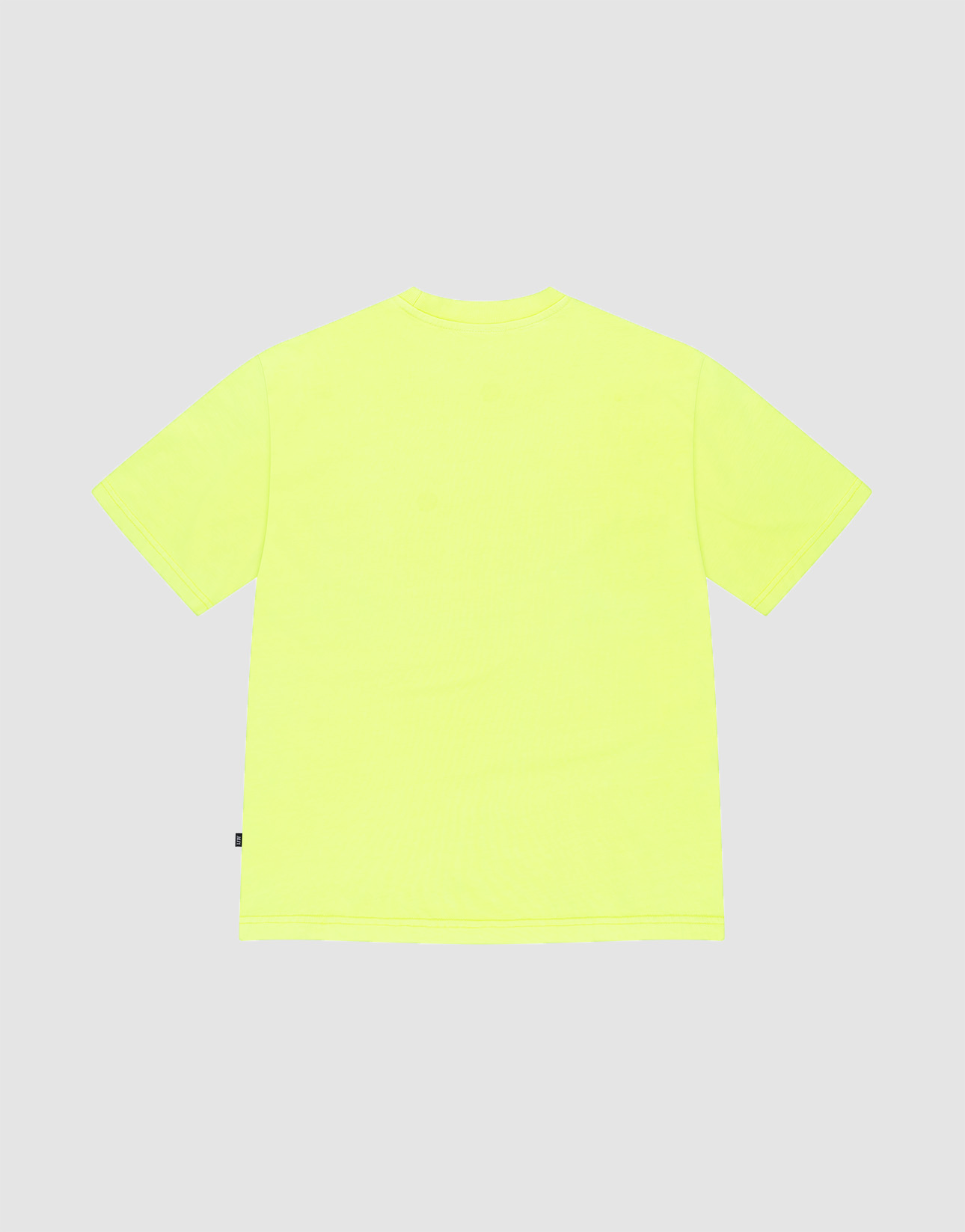 The LIVE FAST DIE YOUNG Basic OS Livefast Tee, a plain neon yellow short-sleeve T-shirt made from 100% Baumwolle, is shown laid flat on a light gray background, back view, with no visible designs or logos.