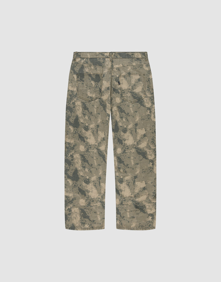 Back view of LIVE FAST DIE YOUNG's Live Fast Canvas Pants in a green and beige camo, baggy fit with straight legs, two back pockets, belt loops, and made from 100% Baumwolle. Shown against a plain light background.