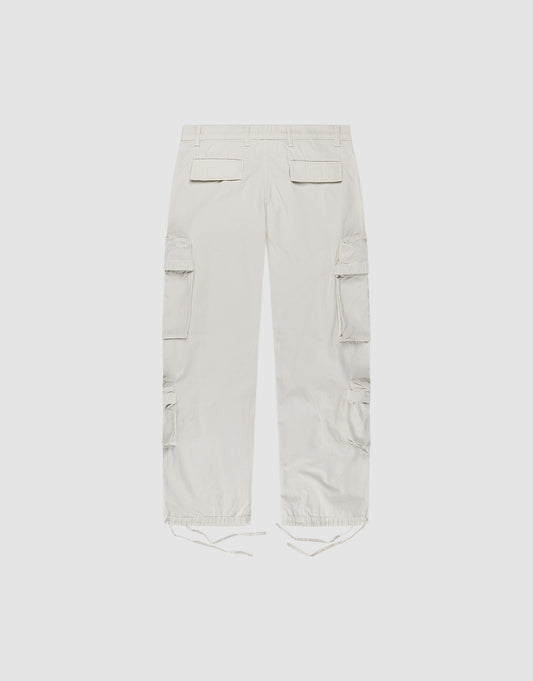 The Wide Summer Cargo by LIVE FAST DIE YOUNG in light beige features a wide fit, seat and side Cargotaschen, and adjustable ankle drawstrings, shown from the back on a plain white background.