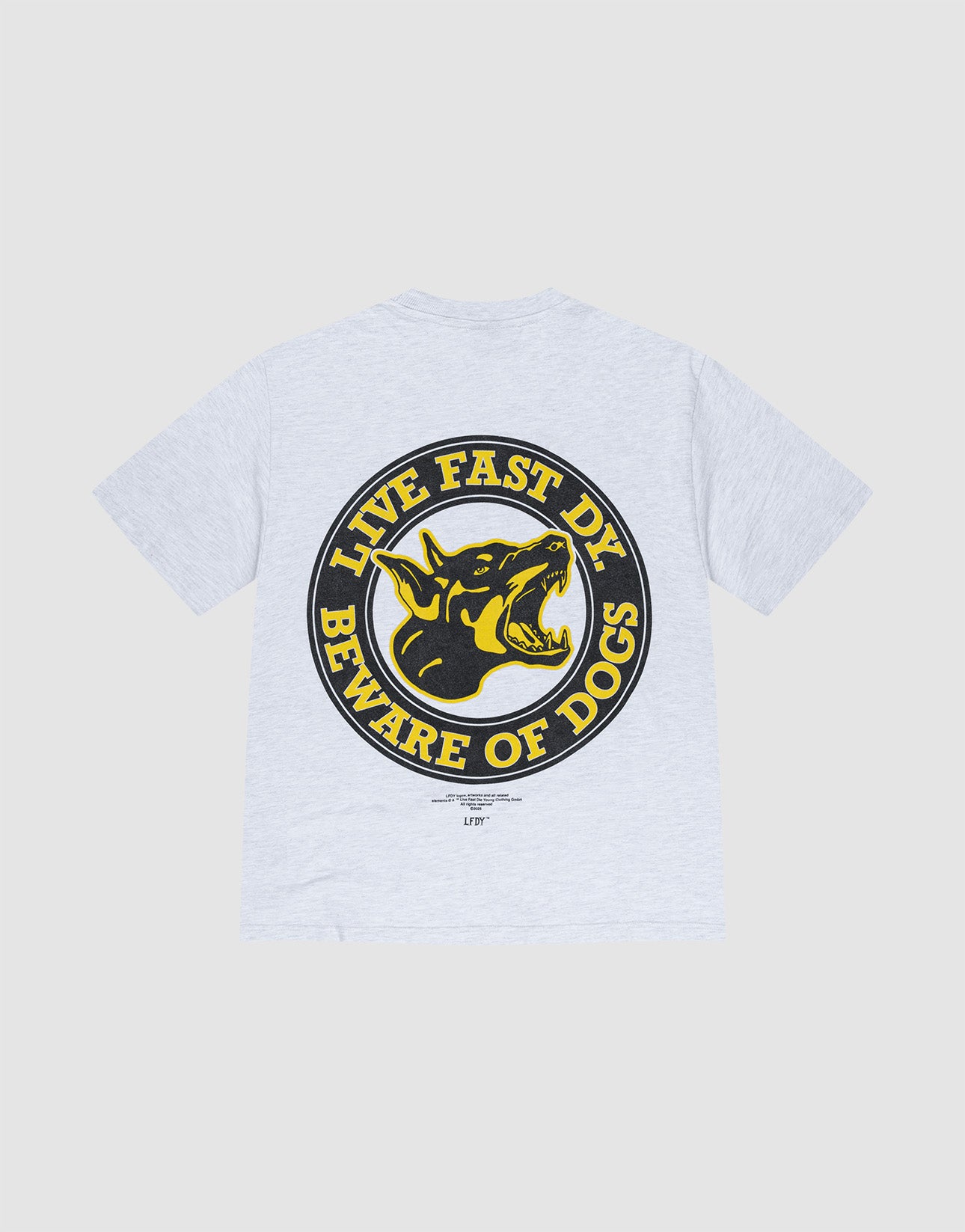 The LFDY Circle Dog Tee by LIVE FAST DIE YOUNG is a light gray, vintage-washed, oversized T-shirt made from 100% Baumwolle, featuring a large back graphic of a snarling dog head with bold yellow “LIVE FAST DIE” and “BEWARE OF DOGS” text.