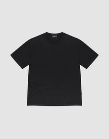 The LIVE FAST DIE YOUNG LFDY Blank Tee is a plain black, regular fit, short-sleeve crew neck t-shirt made from 100% Baumwolle, shown laid flat on a white background. | plain
