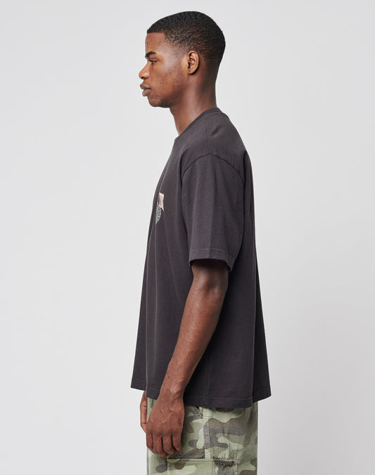 Live Fast Die Young Chest Tee