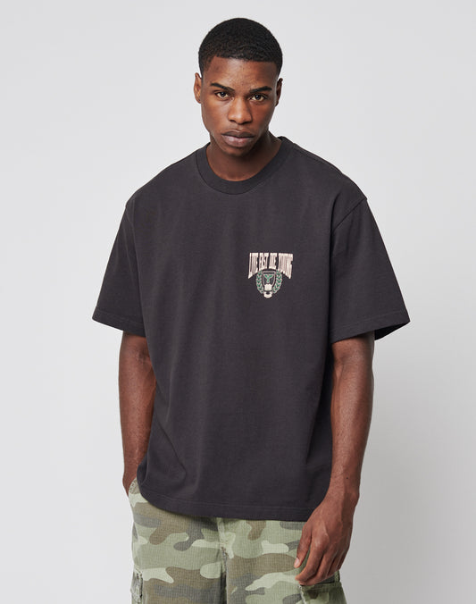 Live Fast Die Young Chest Tee