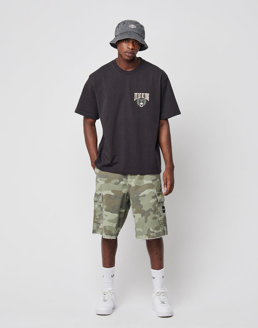 Live Fast Die Young Chest Tee