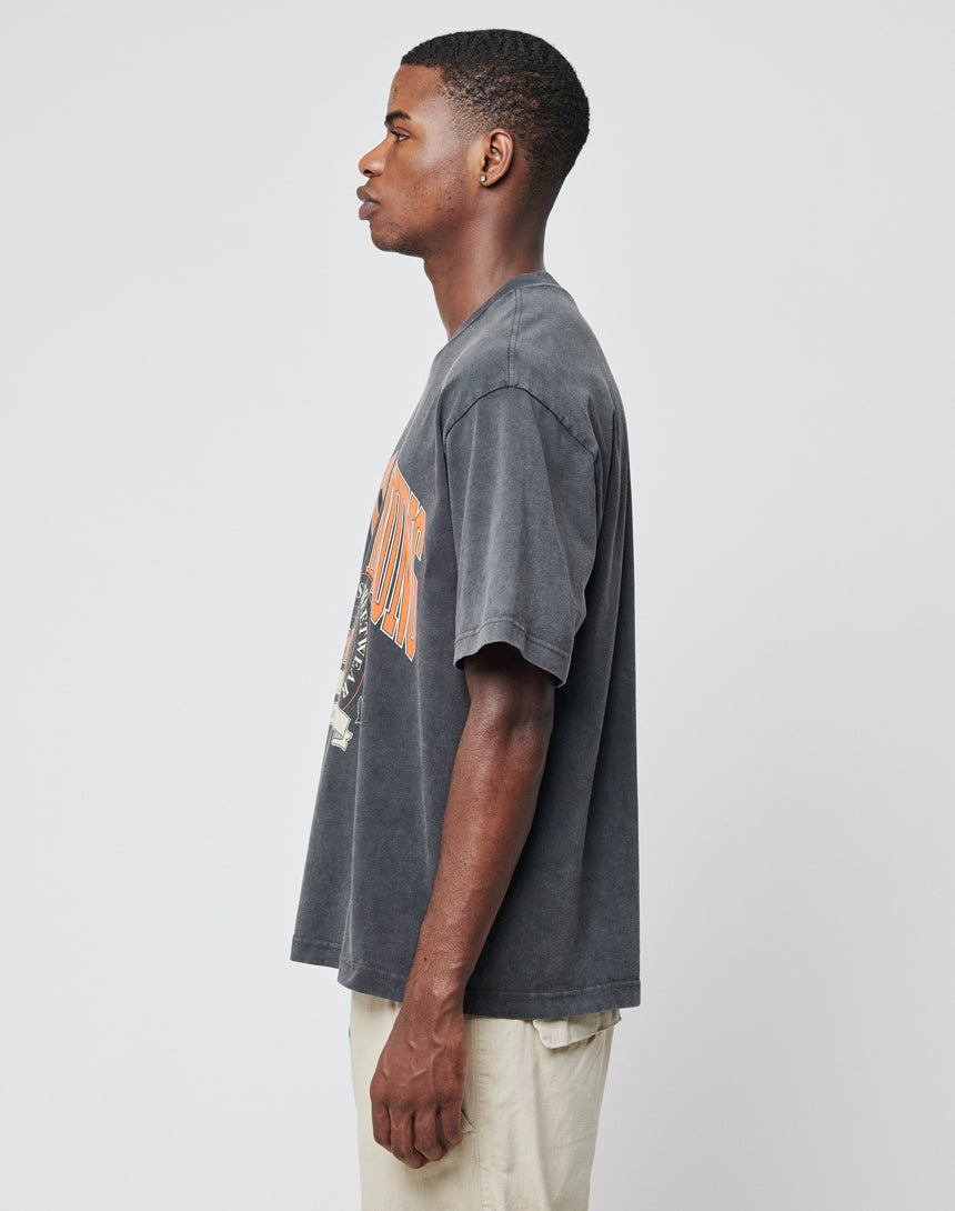 Live Fast Die Young Tee